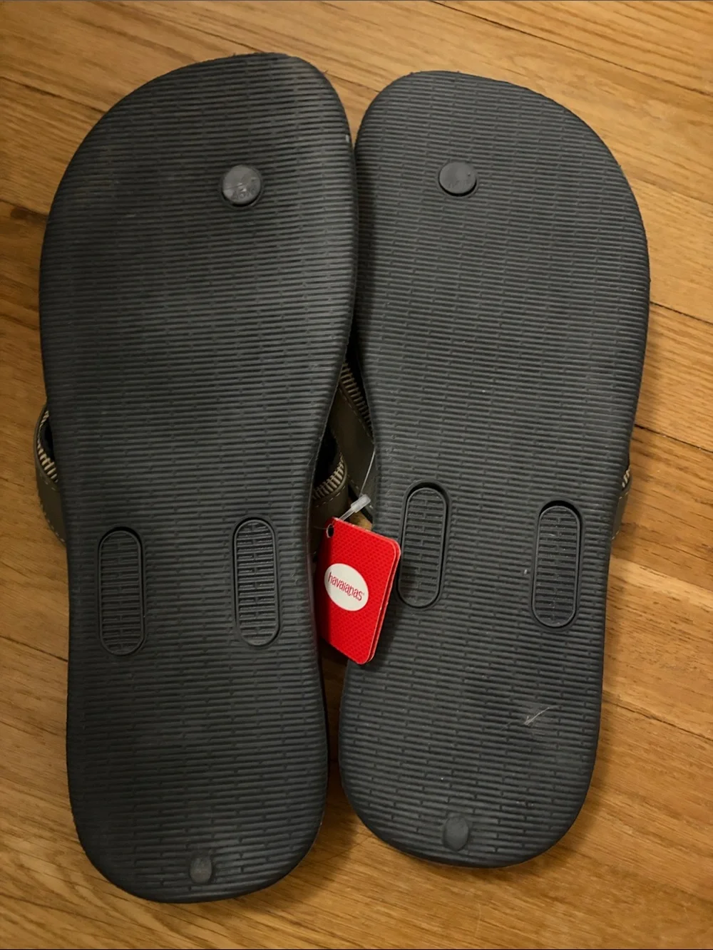 Havaianas Men's Dark Gray and Olive Green Flip Flops